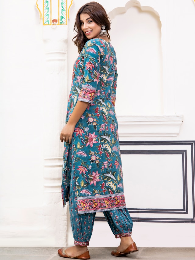 Straight Kurta Pant Set